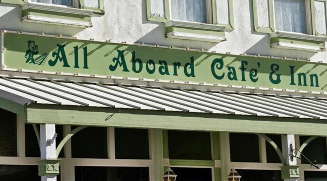 All Aboard Cafe & Inn II